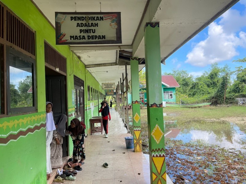 ANTUSIAS: Suasana SPMB tahun ajaran 2025 di SMPN 9 Banjarmasin.