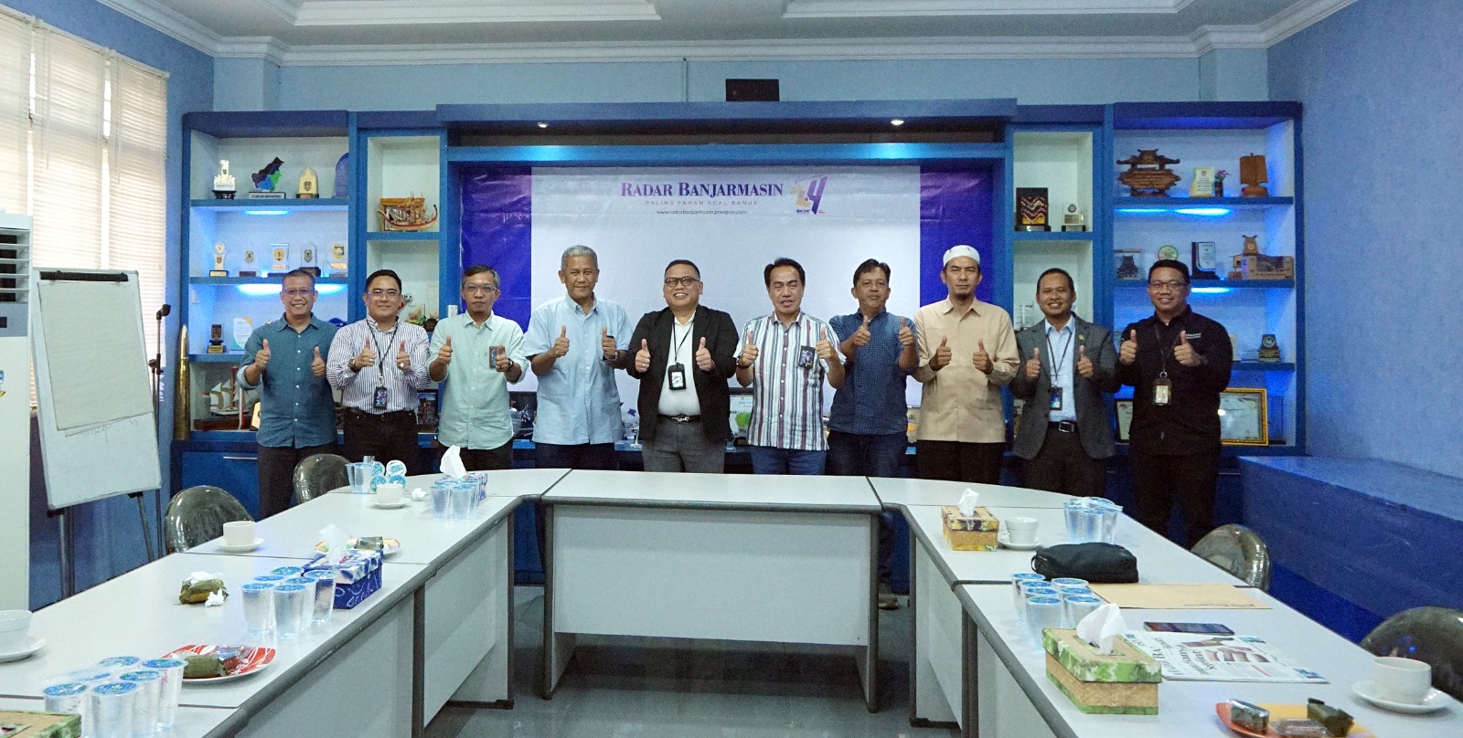 MOMEN: Foto bersama jajaran PLN UID Kalselteng bersama Radar Banjarmasin