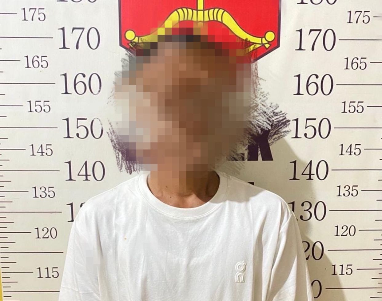 DITANGKAP: Seorang pria berinisial BH (42) diamankan personel Polsek Satui dengan dugaanpenggelapan mobil rental