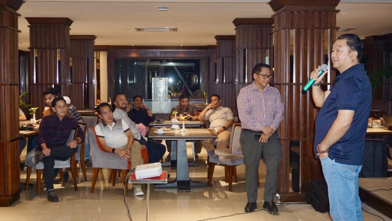 SAMBUTAN &ndash; Ketua Panpel, Nokvan memberikan sambutan sekaligus menjadi pengarah selama acara berlangsung.