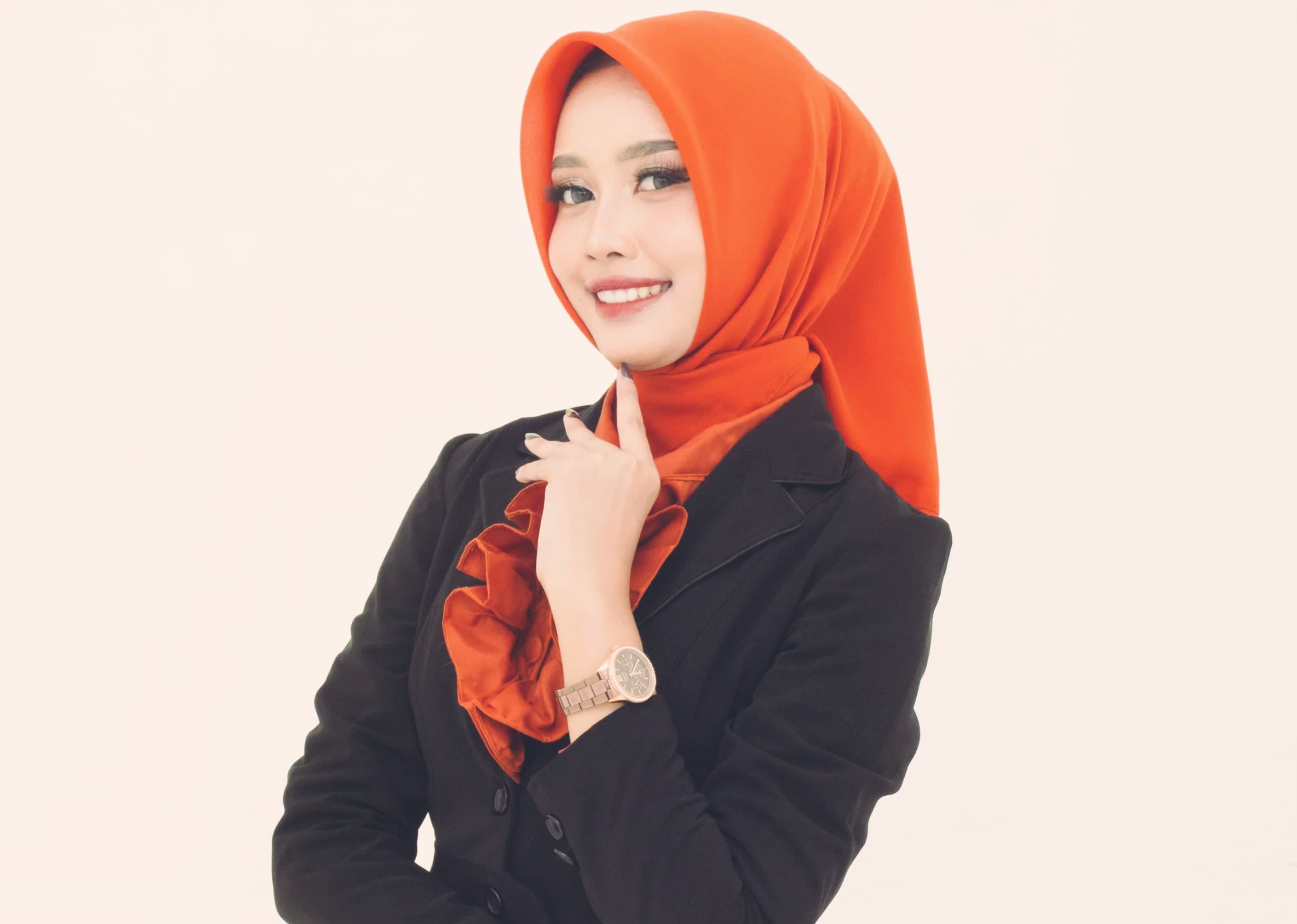 Raihana Nur Azizah (17) menjadi Wakil 1 Galuh Kebudayaan Kabupaten HSU 2024. (Foto: Koleksi Rainana for Radar Banjarmasin)