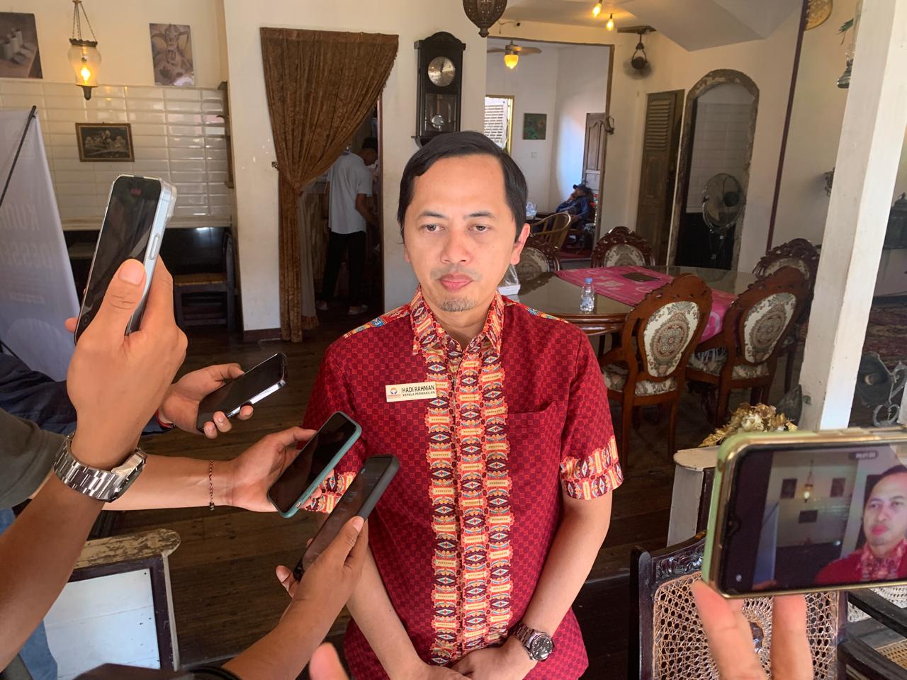 WAWANCARA: Kepala Ombudsman RI Perwakilan Kalsel, Hadi Rahman. (Foto : Endang/Radar Banjarmasin)
