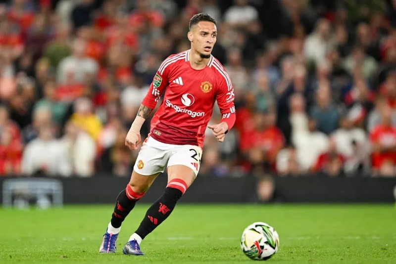 MINAT: Klub Liga Pro Arab Saudi, Al Nassr menunjukkan minat memboyong Antony dari Manchester United. (IMAGO/Sports Press Photo)