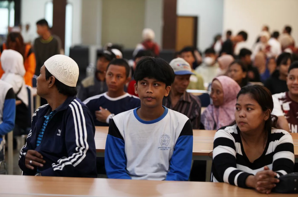 SISWA SEKOLAH RAKYAT: Sejumlah siswa mengikuti masa pengenalan Sekolah Rakyat di SRMA 10 di Pusdiklatbangprof Kemensos, Radio Dalam, Kebayoran Lama, Jakarta Selatan, Senin (14/7).