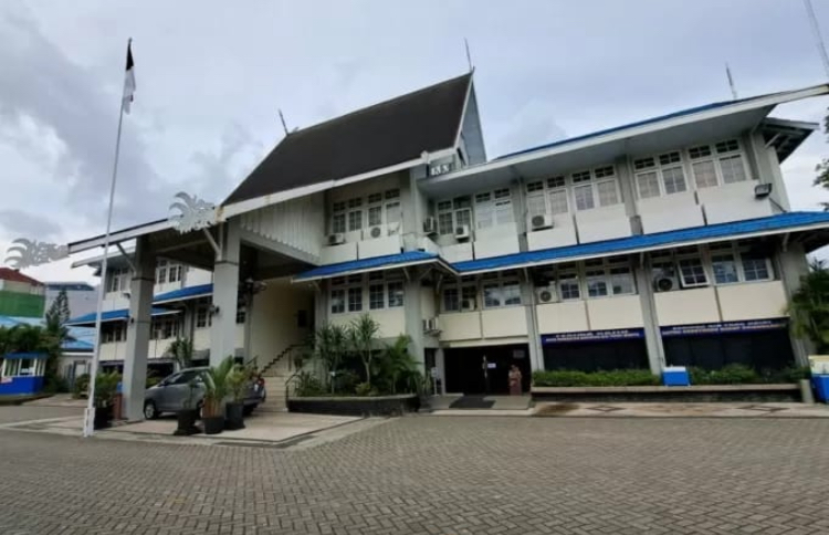 Kantor utama PT Air Minum Bandarmasih di Jalan Ahmad Yani km 2,5 Banjarmasin.