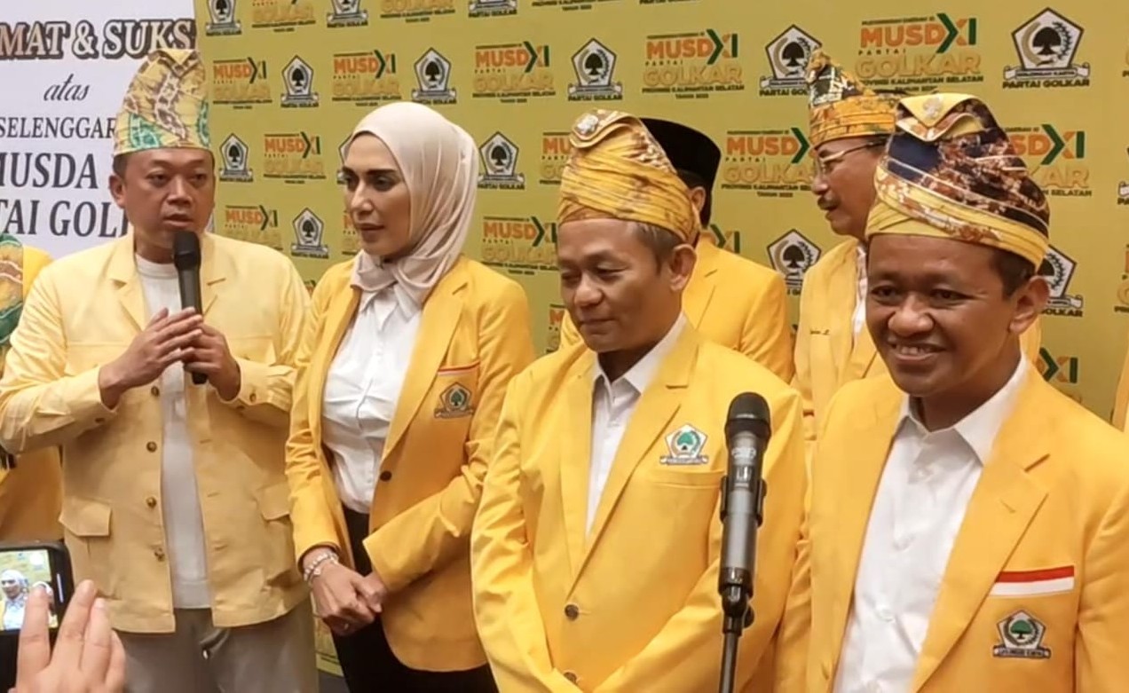 BANTAH MUNASLUB: Bahlil Lahadalia dan Nusron Wahid membantah isu Munaslub Partai Golkar. (Foto: Muhammad Oscar Fraby/Radar Banjarmasin)