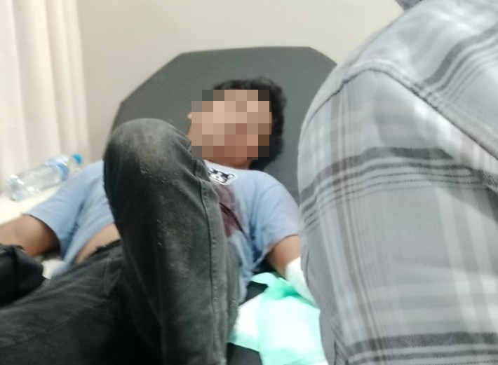 KORBAN: Ahmad Ramadhan (36) saat berada di IGD RSUD Anshari Saleh.