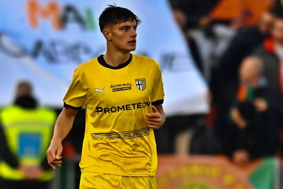 KESEPAKATAN: Giovanni Leoni capai kesepakatan dengan Liverpool.