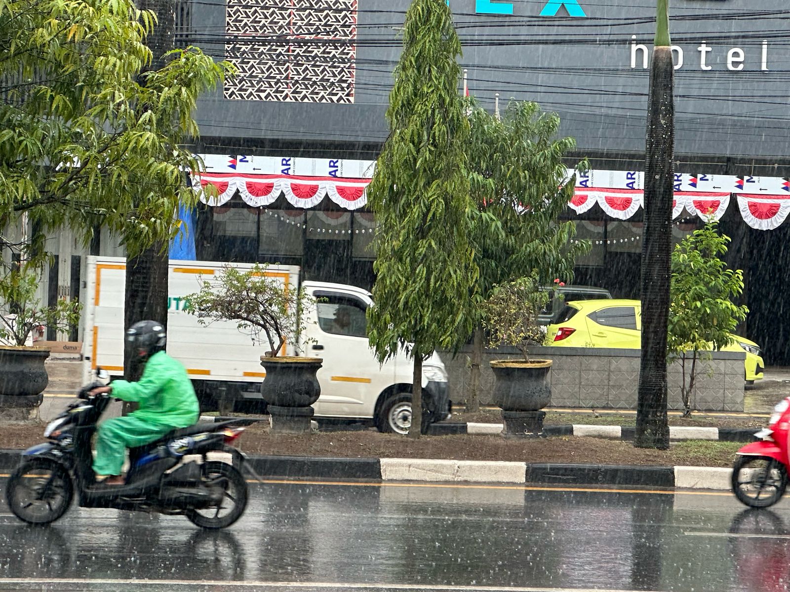 HUJAN: Hujan dengan instensitas ringan mulai terjadi di beberapa daerah, termasuk di Banjarmasin.