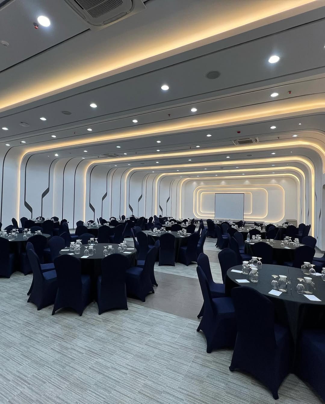 ELEGAN:Aeris Hotel Banjarbaru meluncurkan promo Gathering Asik Package untuk kebutuhan menggelar acara perusahaan, komunitas, event lainnya.