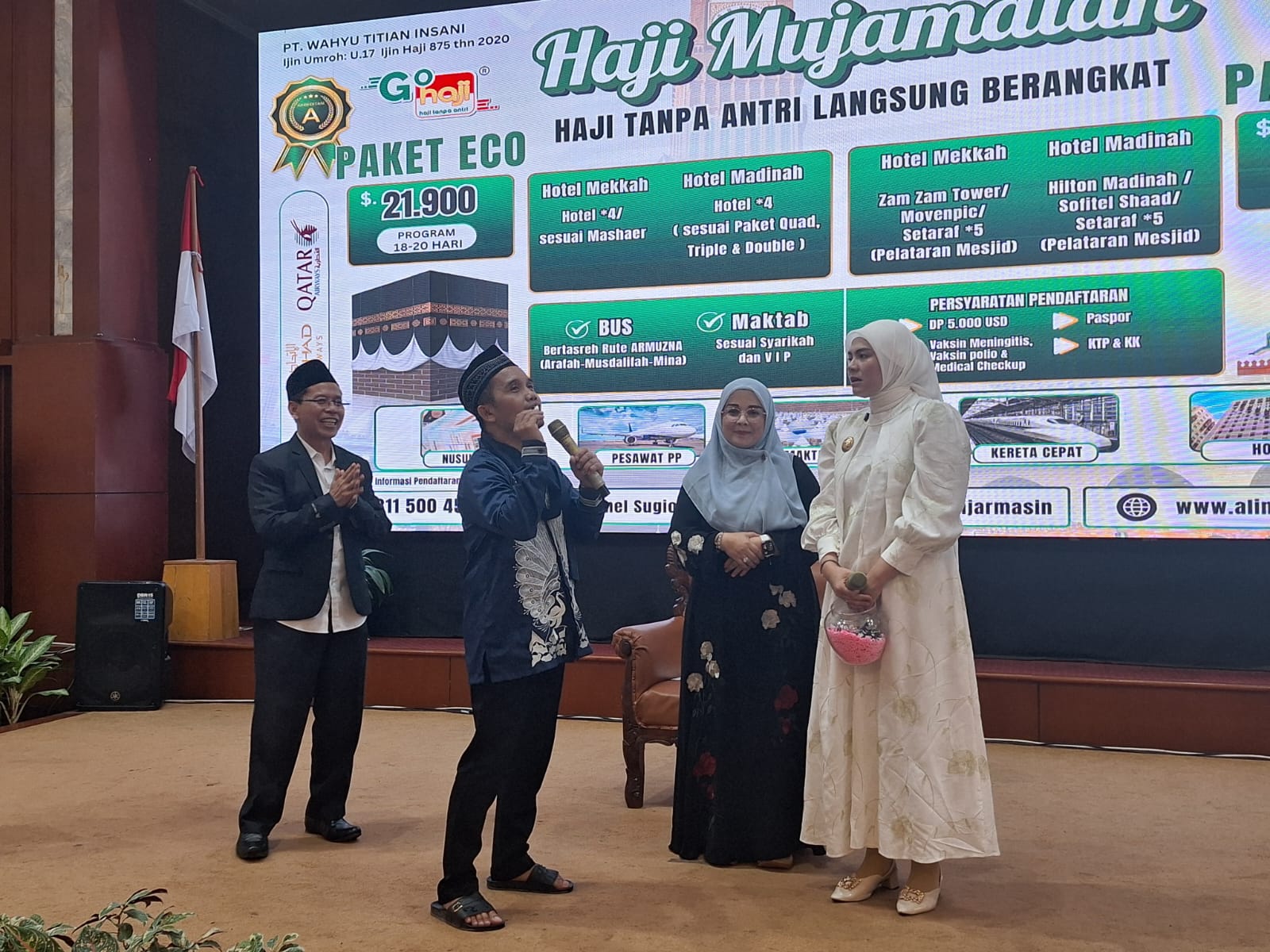 BERIZIN:Suasana maulid dan sosialisasi haji yang menghadirkan Ustaz Maulana yang digelar Al Insani Travel Banjarmasin di Mahligai Pancasila, Rabu (3/9/2025).