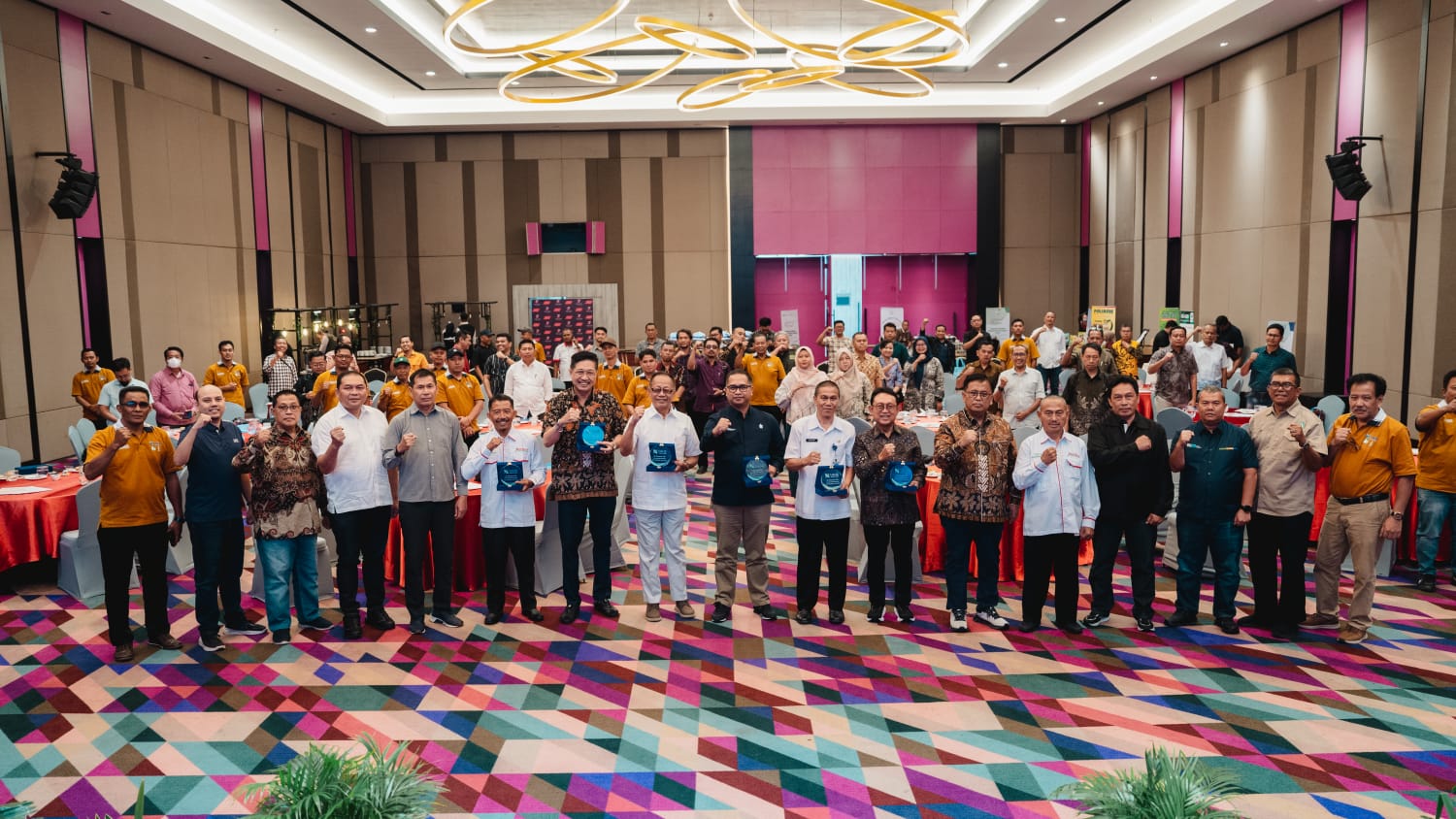 SINERGI:Kegiatan Forum Bisnis Kemitraan Aspekpir Indonesia yang berlangsung di Pekanbaru, akhir Agustus lalu.