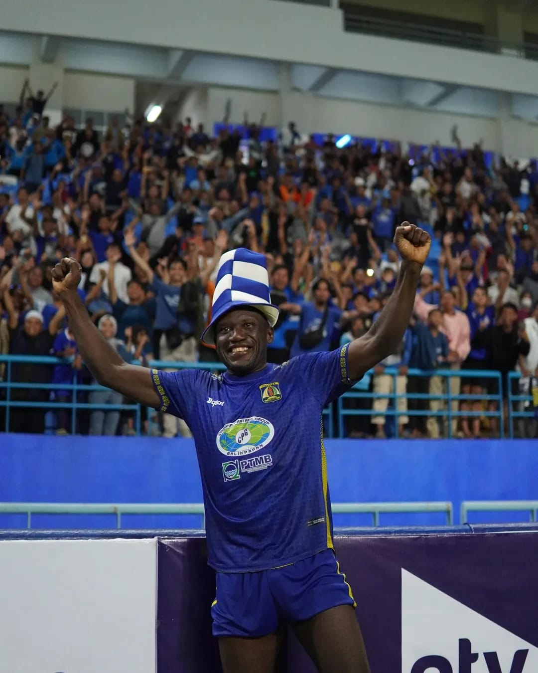 BAKAL TAMPIL: Herman Dzumafo Epandi bakal memperkuat tim sepak bola Polres HST.