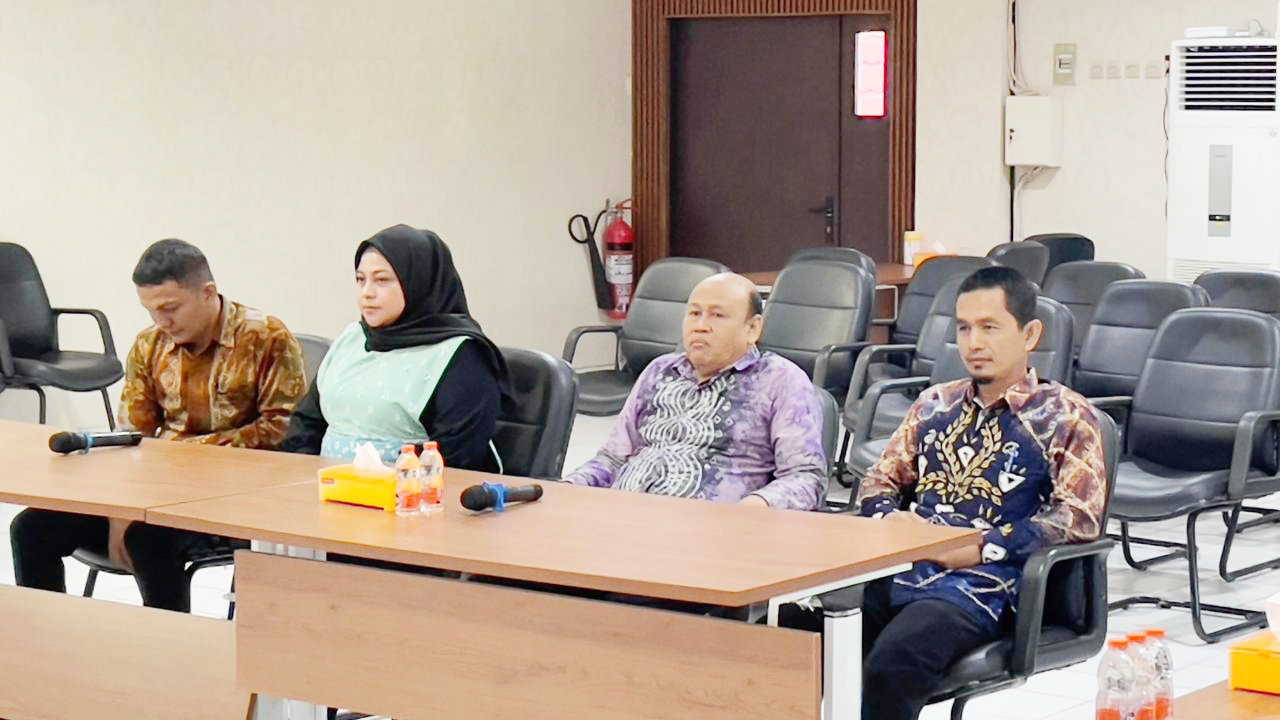 VERIFIKASI: Empat calon PAW KPU Banjarbaru yang mengikuti verifikasi oleh KPU Kalsel baru-baru tadi.