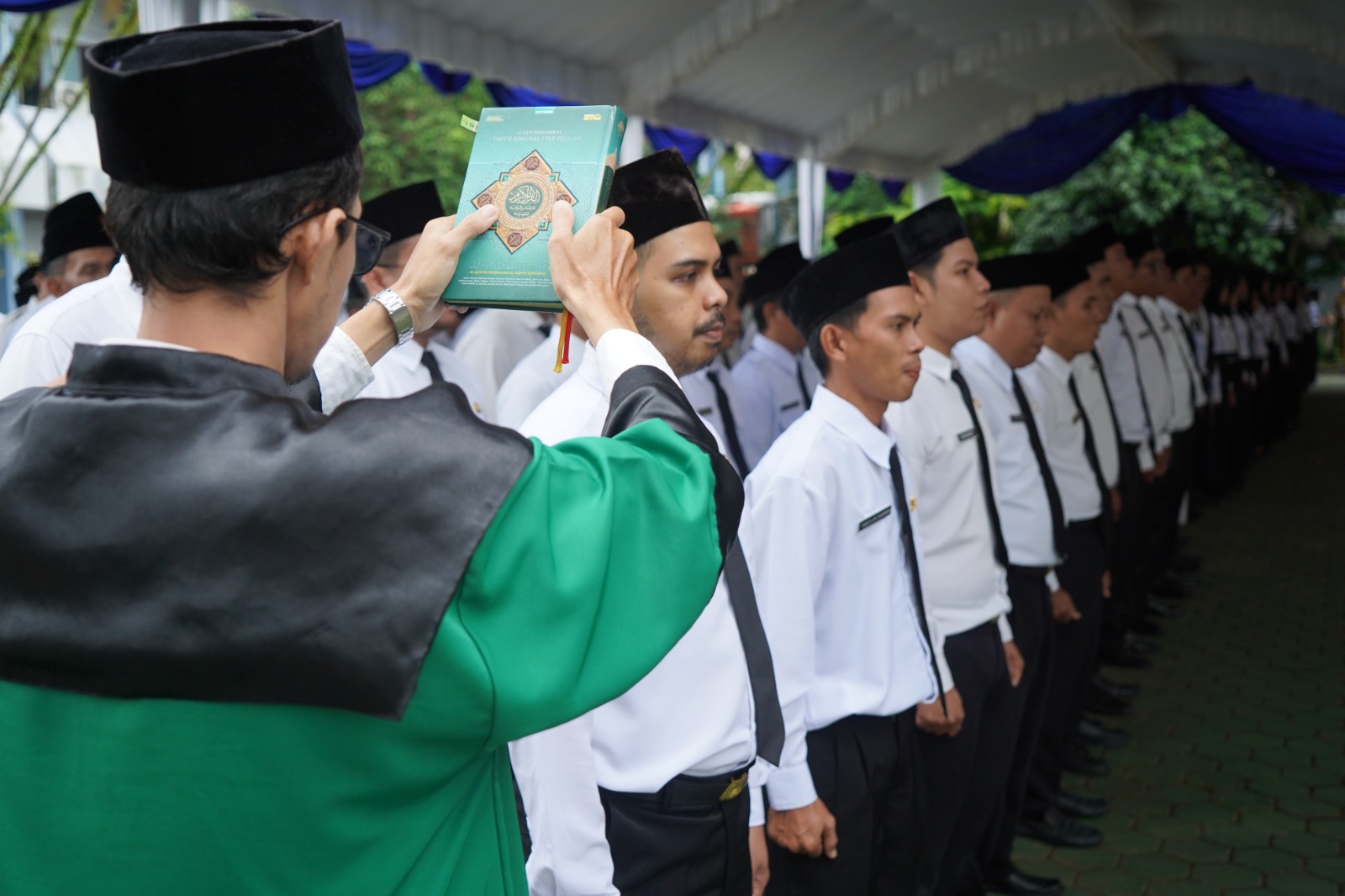 JADI ASN:Pengambilan sumpah jabatan para PPPK Kabupaten Banjar, beberapa waktu lalu.
