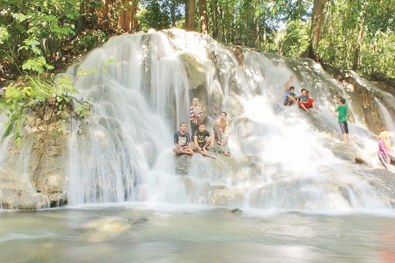 Air Terjun Tayak