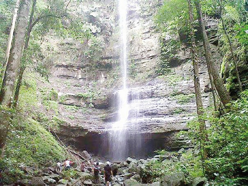 Air Terjun Tomate