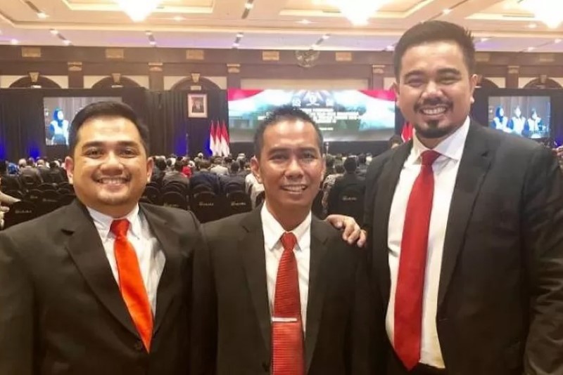 DICOPOT: Mantan Wakil Menteri Kehutanan, Sulaiman Umar (kanan).