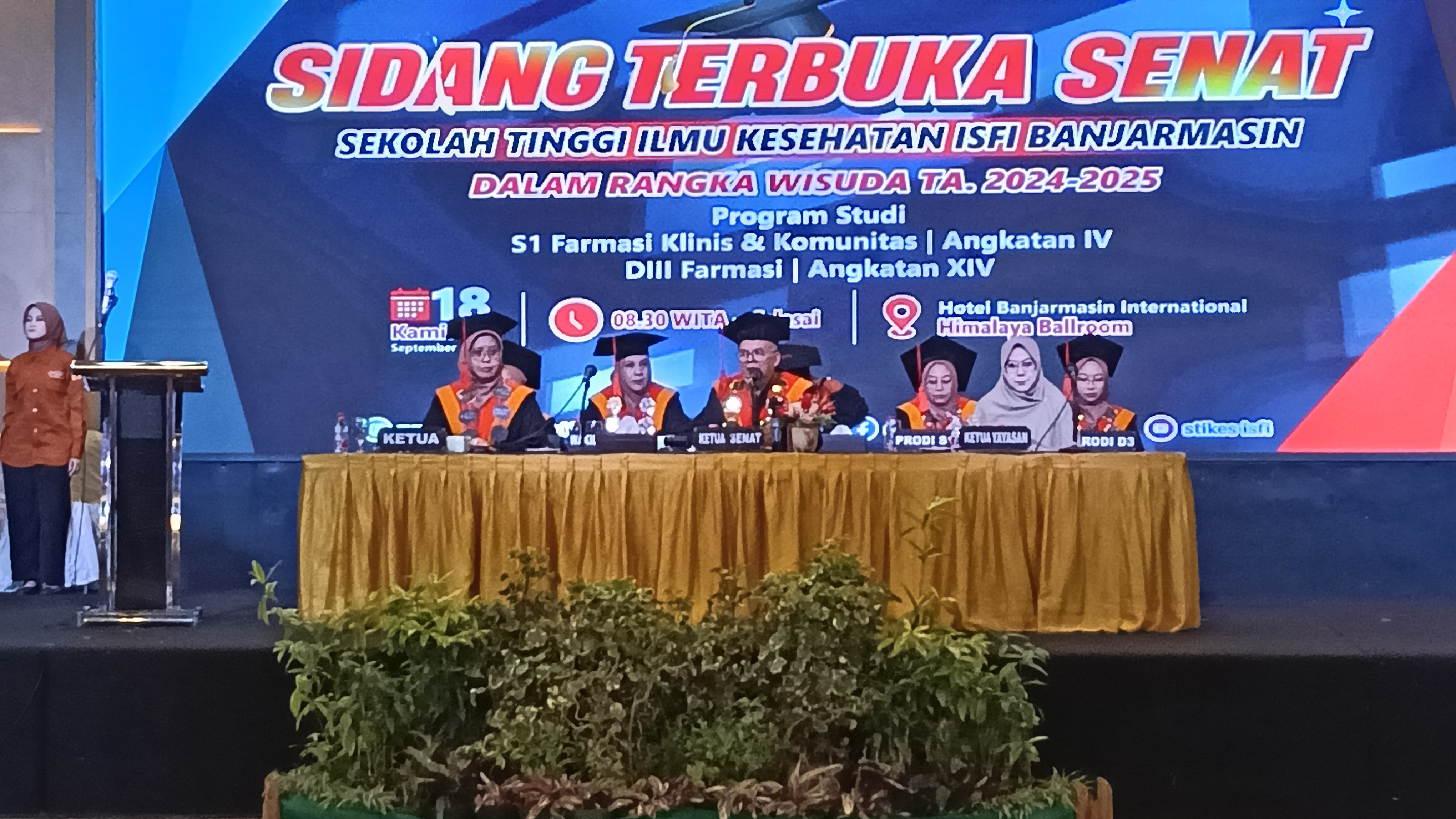 WISUDA: Kegiatan wisuda STIKES ISFI yang digelar di HBI Banjarmasin.