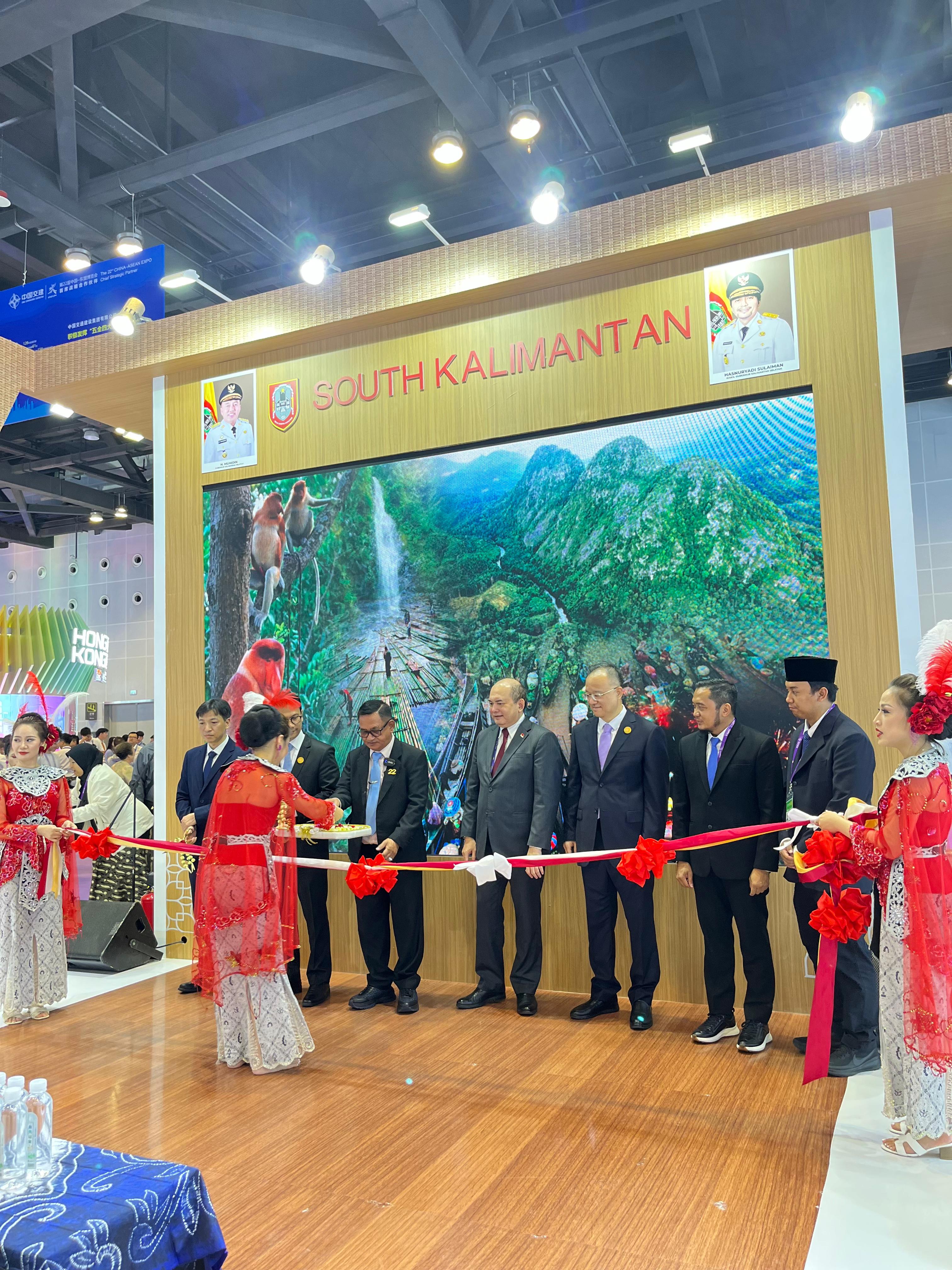 GUNTING KEMBANG:Kalsel berpartisipasi dalam CAEXPO ke-22 dan CABIS 2025 di Nanning International Convention and Exhibition Center (NICEC), Guangxi, China.