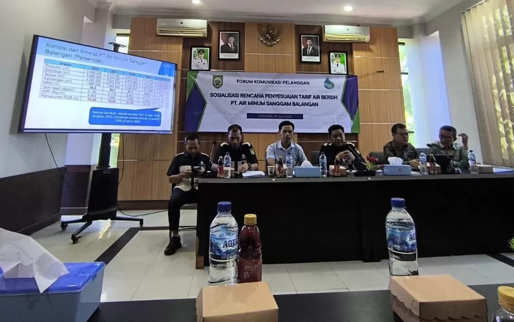 SOSIALISASI: Sosialisasi penyesuaian tarif air bersih PT AM Sanggam Balangan belum lama tadi.