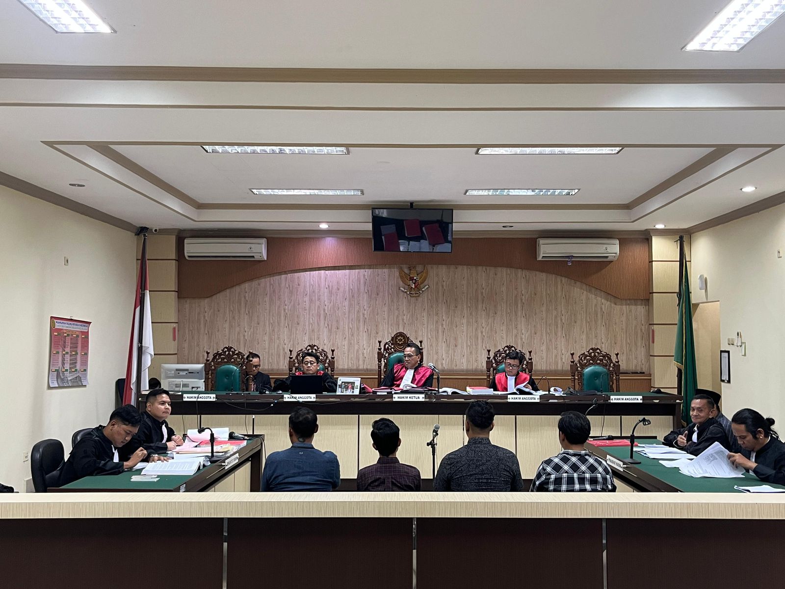 PERIKSA SAKSI: Empat saksi dari internal BRI Senakin diperiksa untuk memberikan keterangan di hadapan Majelis Hakim PN Tipikor Banjarmasin, Kamis (19/9).