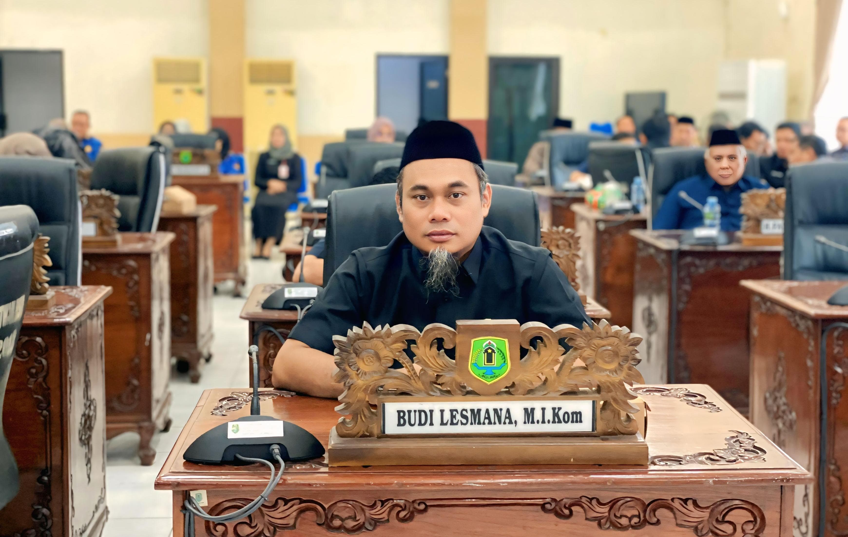 SUMBER: Budi Lesmana Anggota Komisi II DPRD HSU. (Foto: M.Akbar/Radar Banjarmasin)