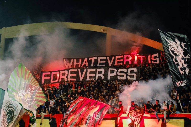 DUKUNGAN: BCS saat memberikan dukungan kepada PSS Sleman.