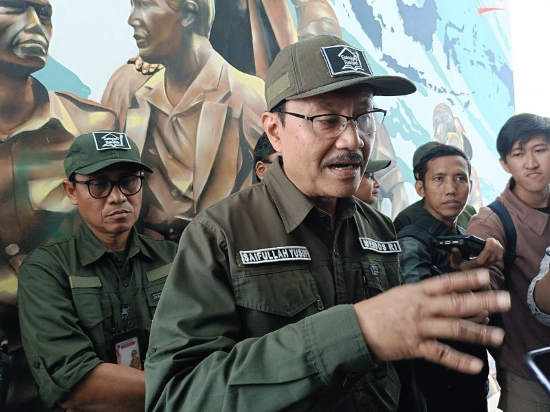DI BANJARBARU: Mensos RI Saifullah Yusuf (Gus Ipul) memberikan pembekalan untuk wali asuh dan wali asrama di sekolah rakyat se-Indonesia.