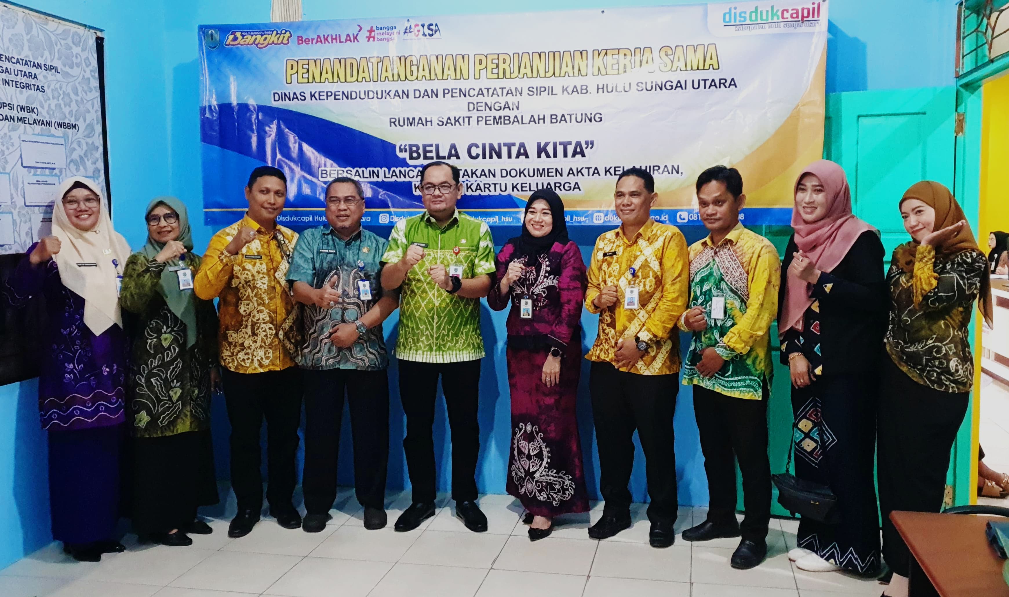 KOMITMEN:Disdukcapil Kabupaten HSU dan RSUD Pambalah Batung Amuntai melakukan perjanjian kerja sama program &ldquo;Bela Cinta Kita&rdquo; yang memudahkan warga mengurus dokumen kependudukan dan pencatatan sipil.