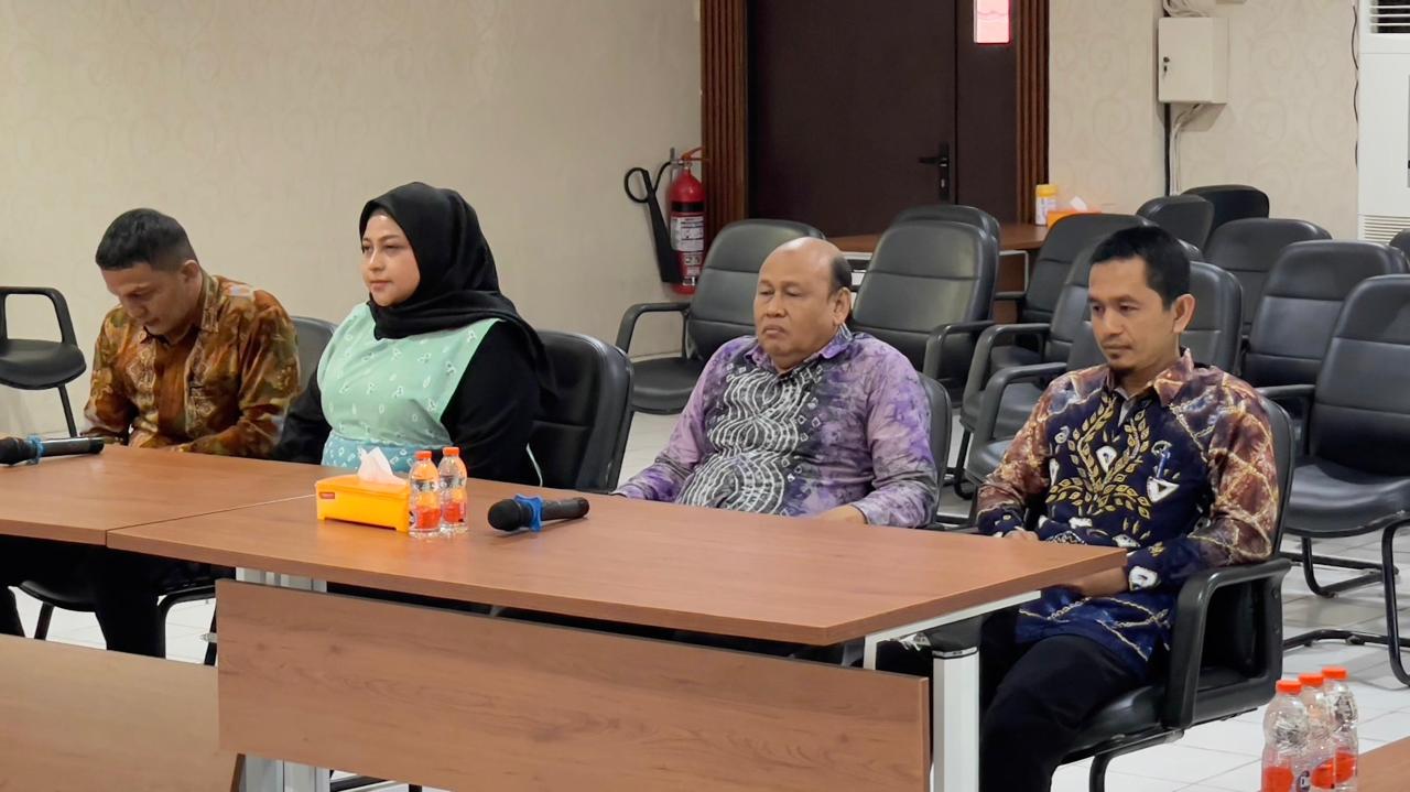 DILANTIK: Empat calon PAW Komisioner KPU Banjarbaru akan dilakukan pelantikan secara daring oleh KPU RI, Jumat (26/9).