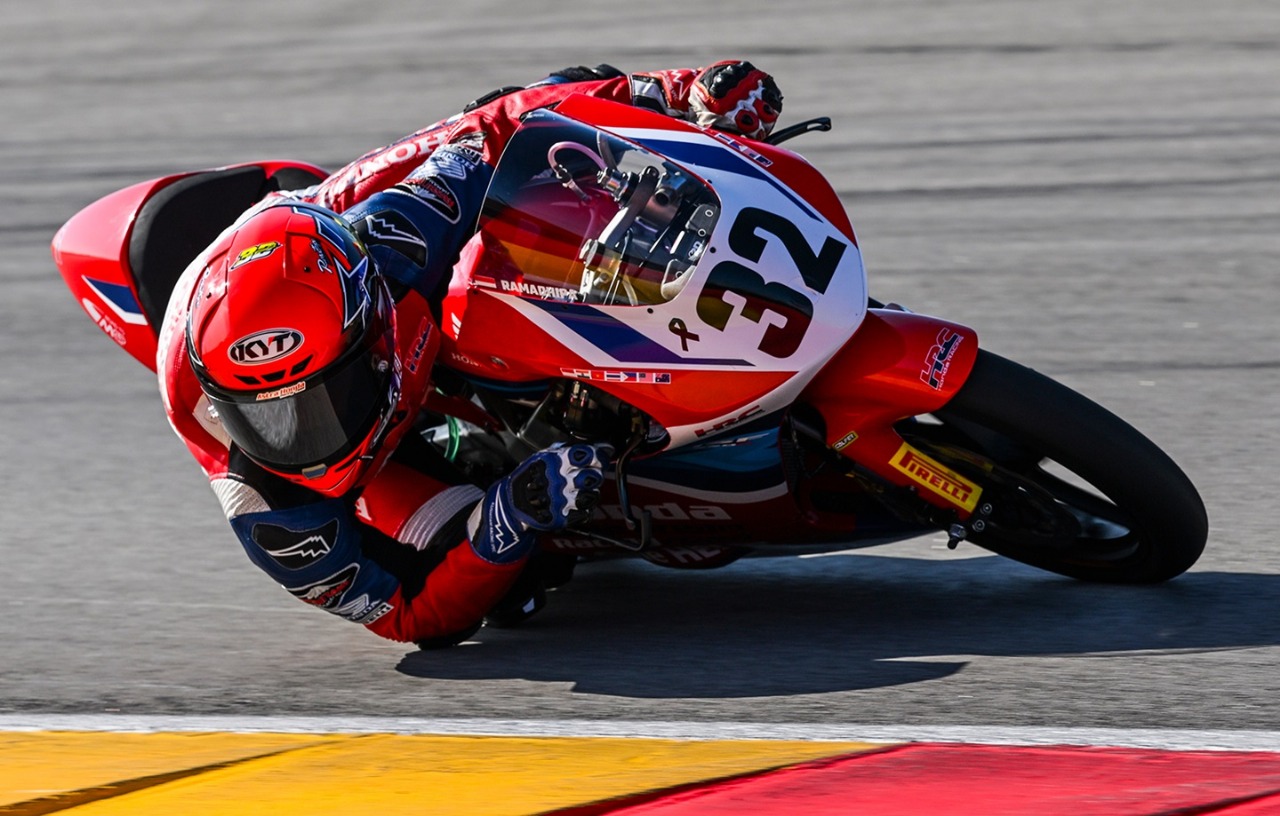TAMPIL: Dua pembalap Astra Honda tampil di FIM JuniorGP Misano.