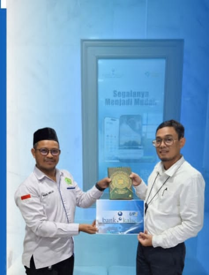 SANTRI : UPZ Bank Kalsel Berikan 814 buah Al-Qur