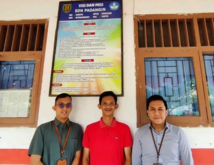 DIGITAL: Telkom Kalselteng Dukung Digitalisasi Pendidikan di SDN 1 Padangin Tabalong.