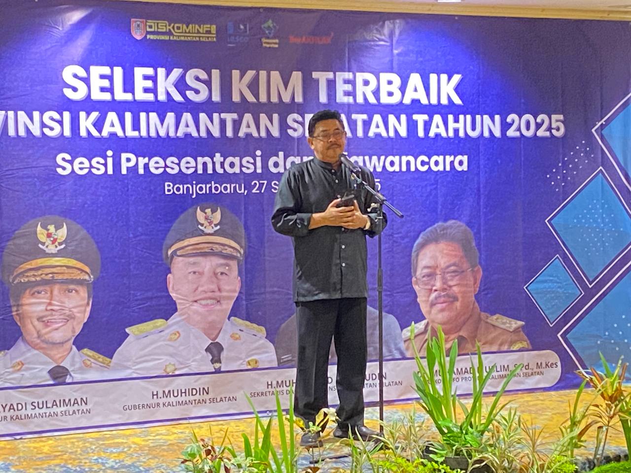 DIBUKA:Kepala Diskominfo Kalsel, Muhamad Muslim membuka kegiatan Seleksi Kelompok Informasi Masyarakat (KIM) Terbaik Kalsel, Sabtu (27/9/2025).