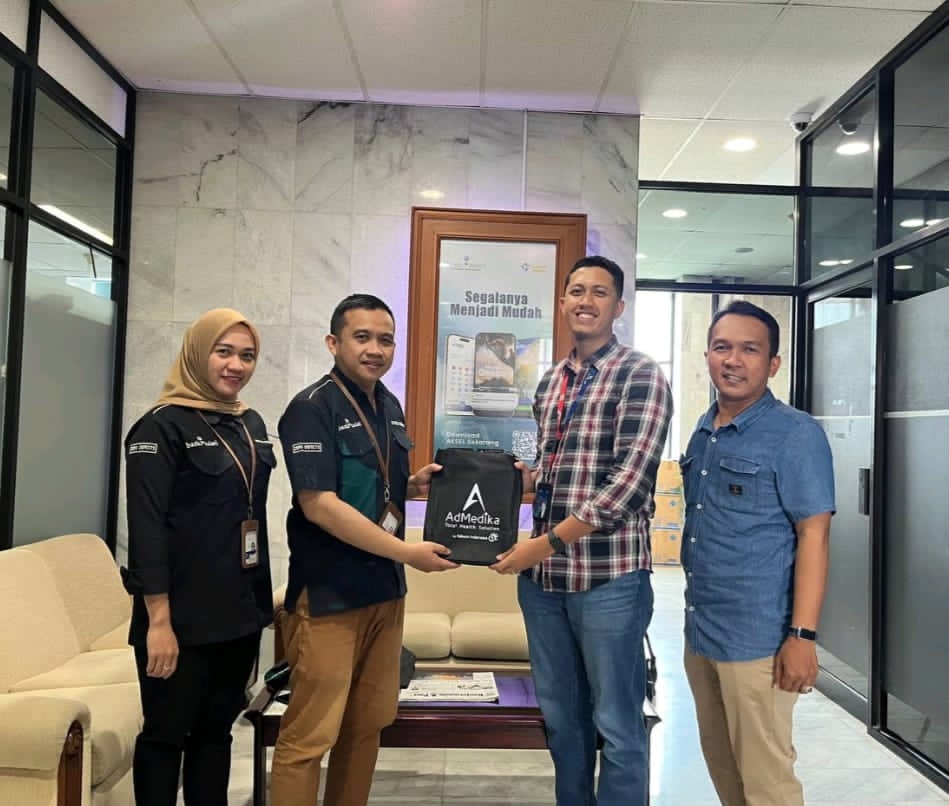 SILATURAHMI:Telkom Kalselteng Silaturahmi bersama Bank Kalsel.