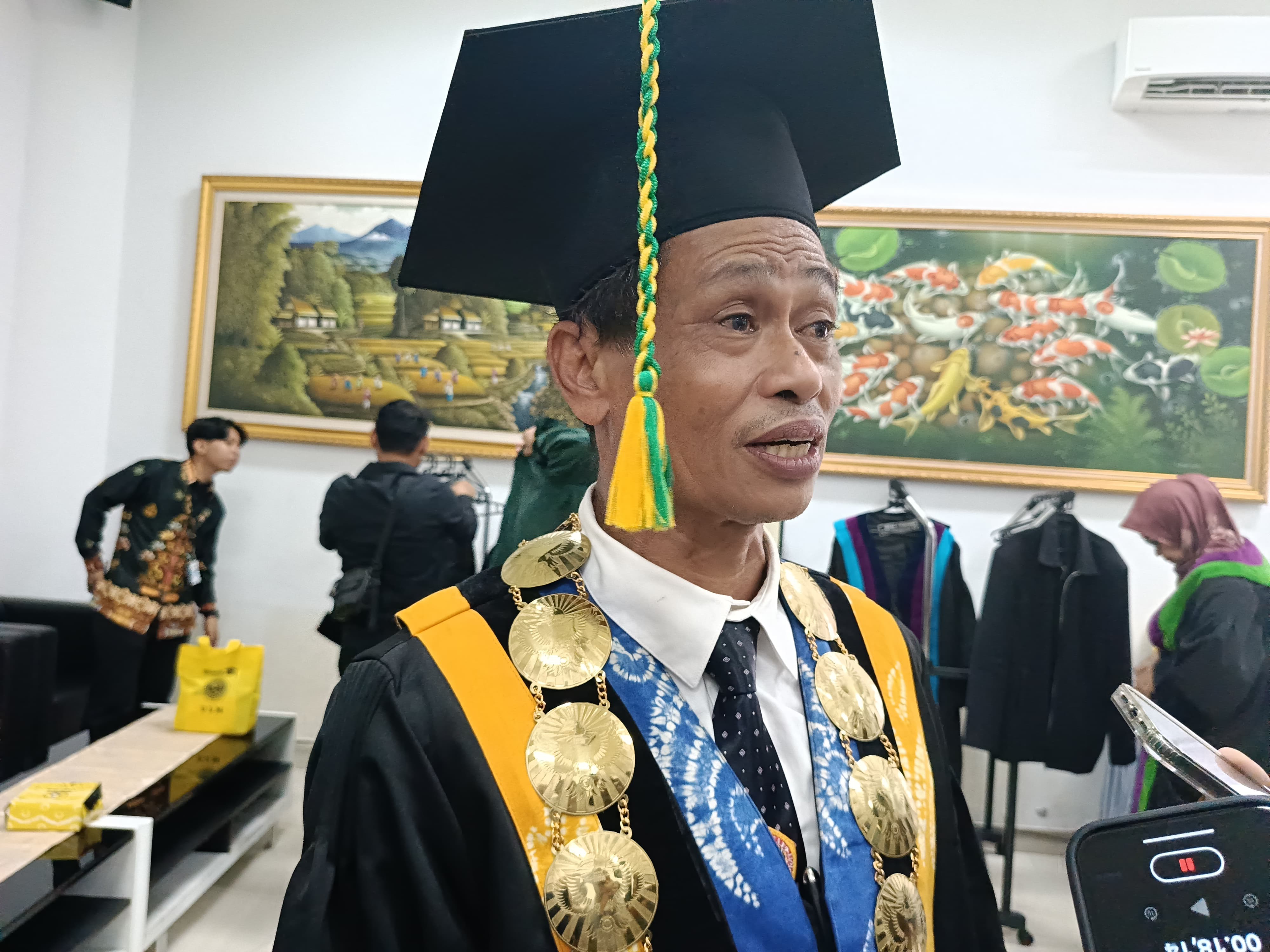 MENGAKU: Rektor ULM Prof Ahmad Alim Bachri.
