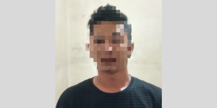 DIBEKUK: Pelaku beserta alat bukti yang diamankan kepolisian.