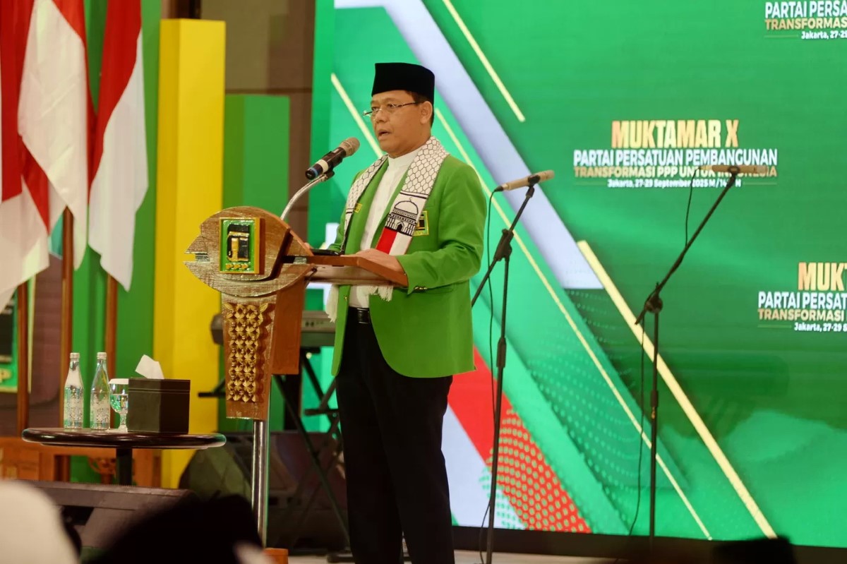 MENYAMPAIKAN: Ketua Umum PPP, Muhamad Mardiono ketika menyampaikan pidato politik saat pembukaan Muktamar ke-10 PPP di Jakarta, Sabtu (27/9).