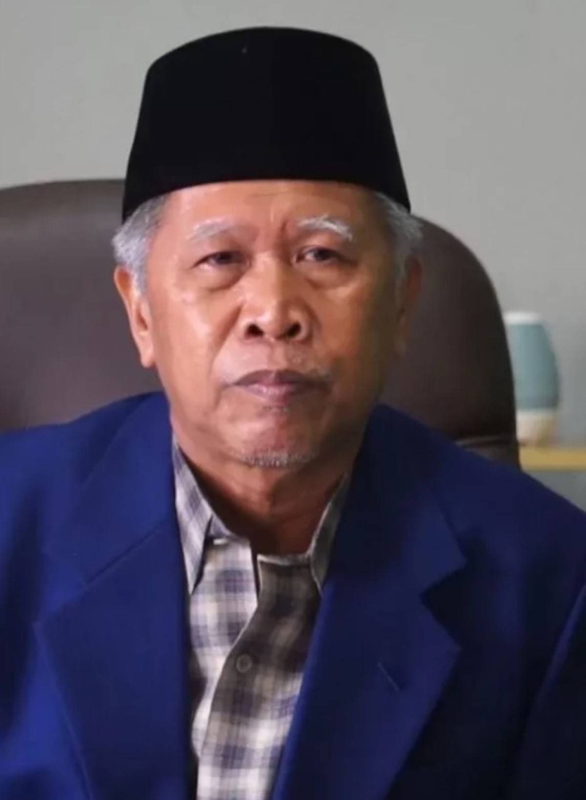 PROF. UDIANSYAH, Koordinator Forum Peduli ULM