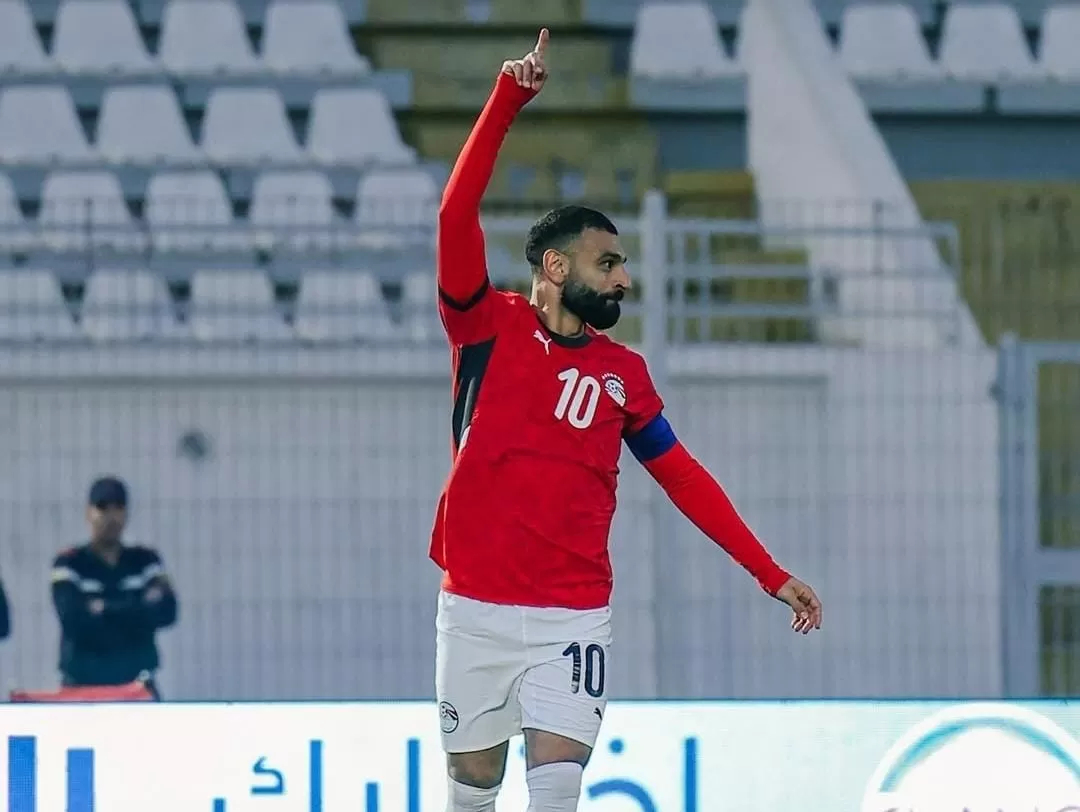PAHLAWAN: Mohamed Salah jadi pahlawan Mesir usai mencetak dua gol ke gawang Djibouti dan memastikan The Pharaohs lolos ke Piala Dunia 2026.