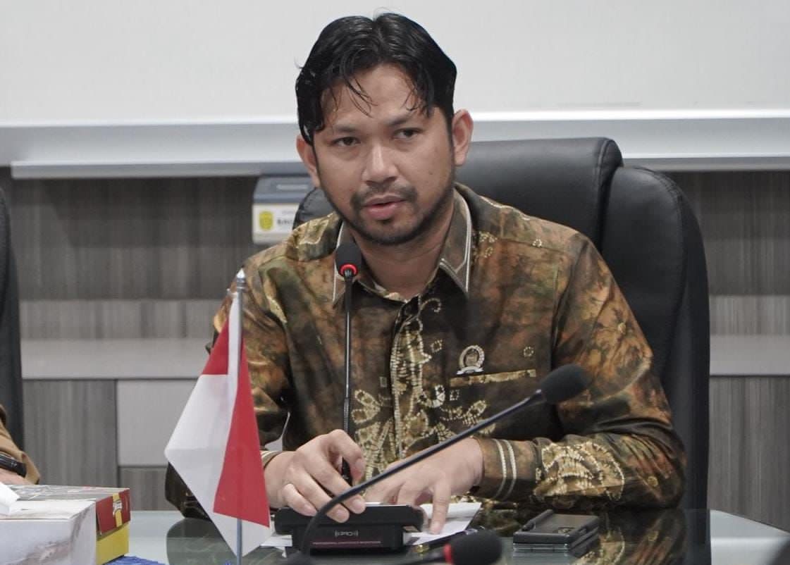 BANTAH:Ketua DPRD Kota Banjarmasin, Rikval Fachruri menegaskan bahwa isu ketidakharmonisan di internal pimpinan DPRD tidak benar.