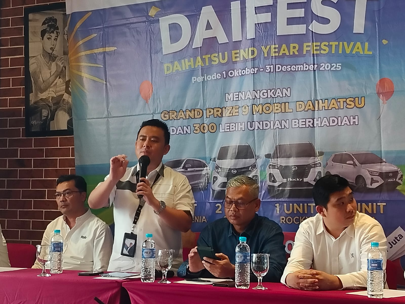 PAPARAN:Kepala Cabang Daihatsu Banjarmasin dan Tanah Laut, Subono menyampaikan program spesial DAIFEST (Daihatsu End Year Festival) 2025.