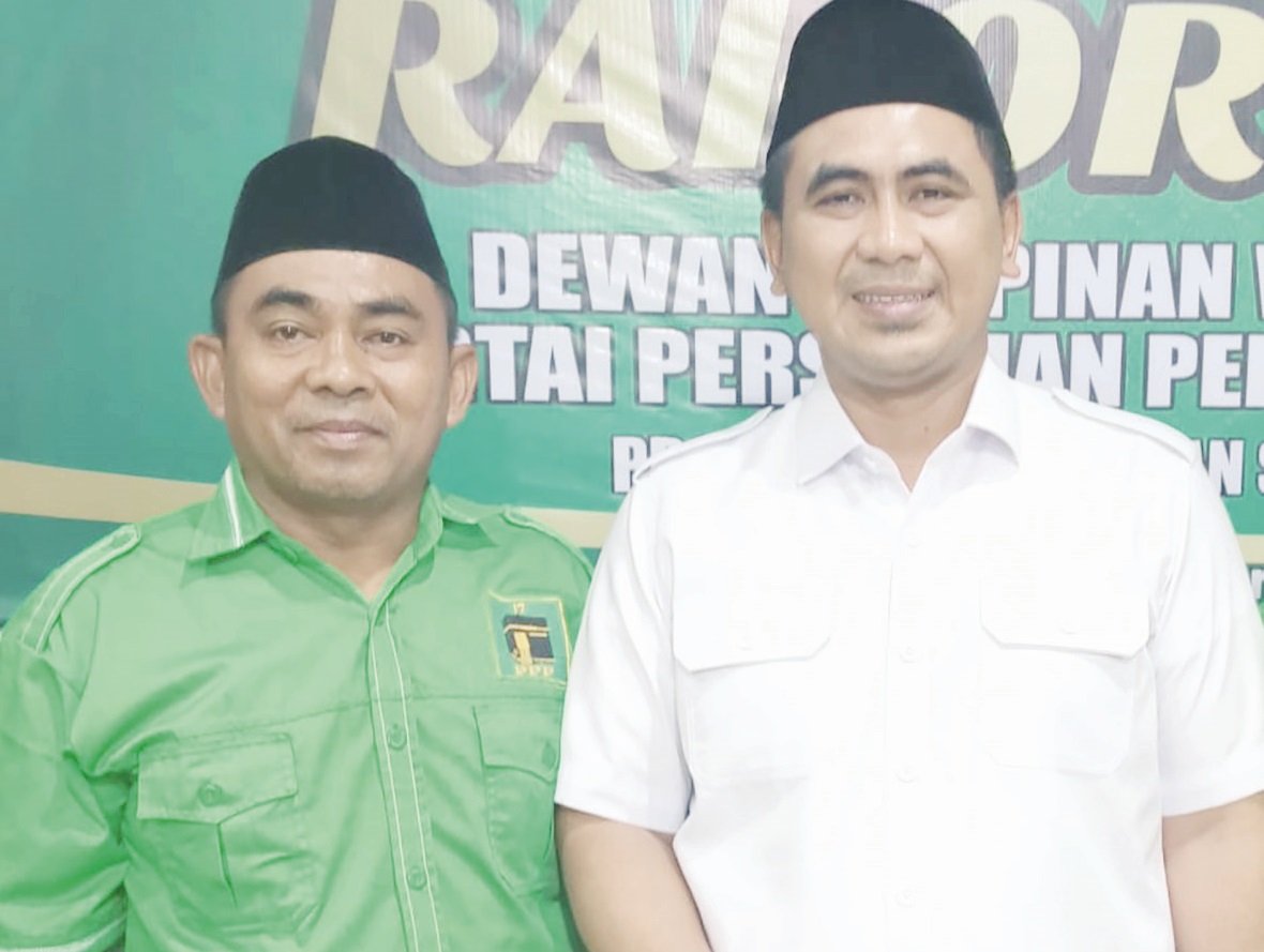 SOLID: Ketua DPC PPP HSS Abadi Rahman saat bersama Sekjen DPP PPP Taj Yasin Maimoen.