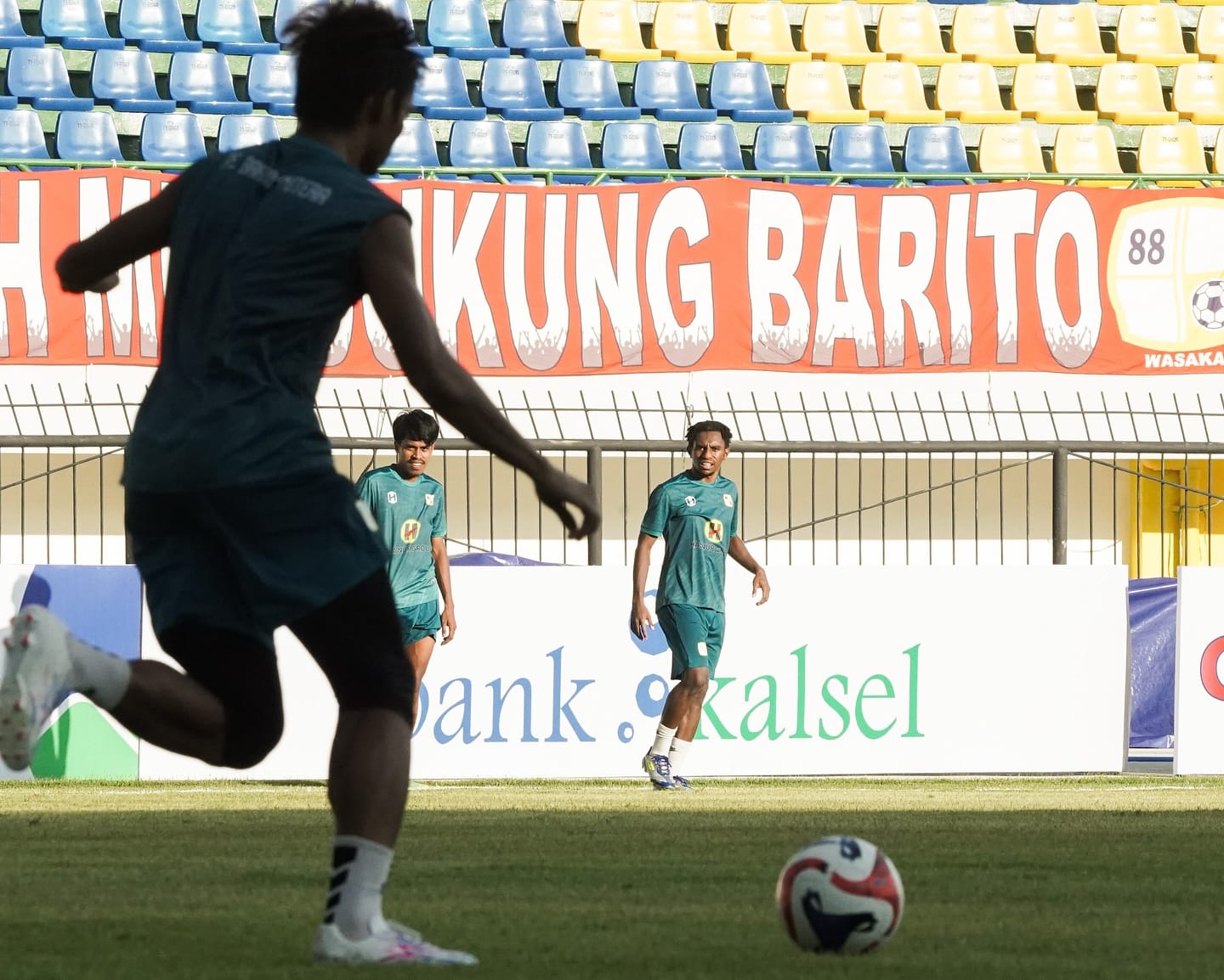 PERSIAPAN: Suasana latihan Barito Putera jelang laga kontra Persela Lamongan di Stadion Demang Lehman.