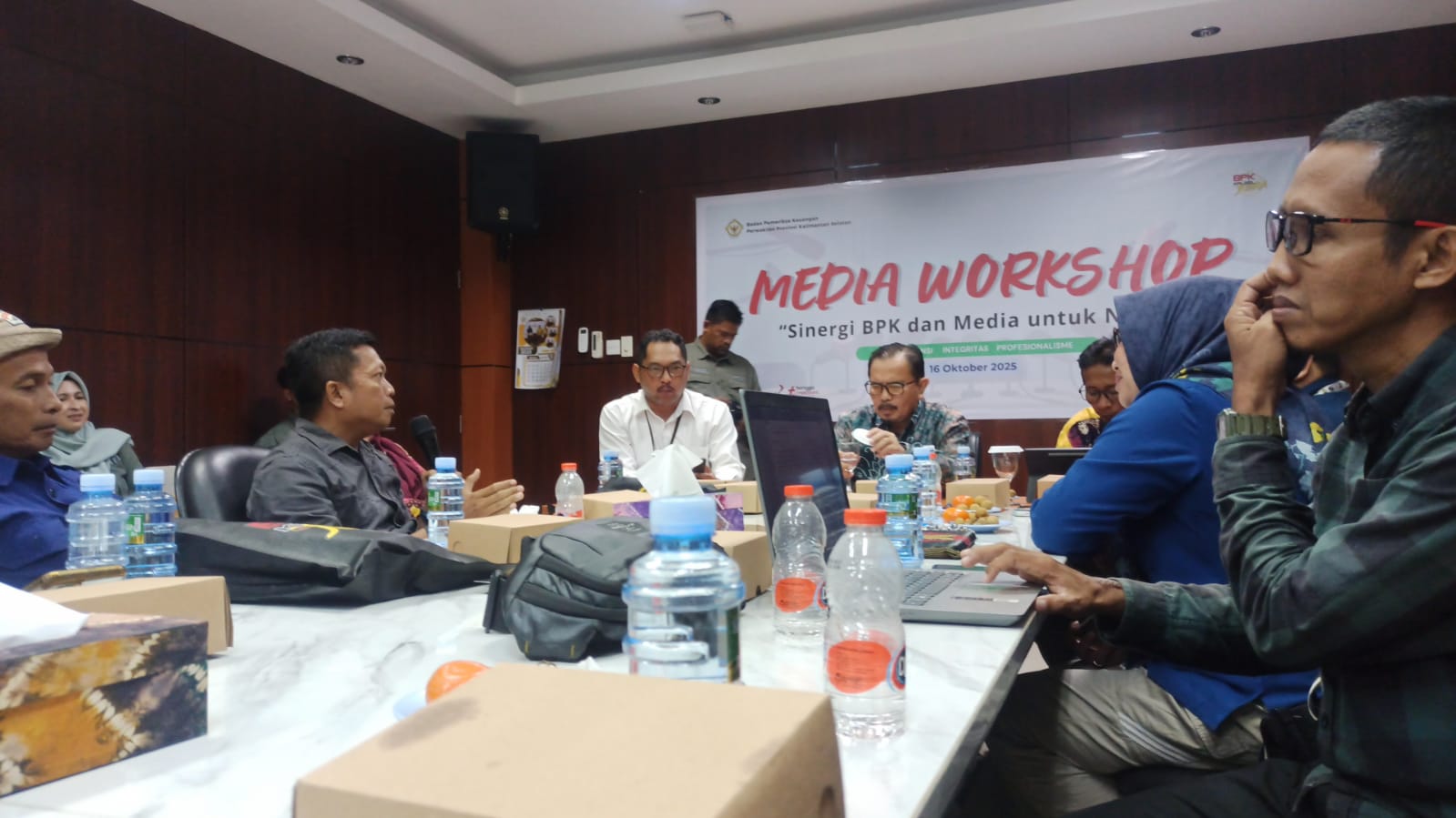 WORKSHOP: Media Workshop bertama Sinergi BPK dan Media untuk Negeri di Banjarbaru.