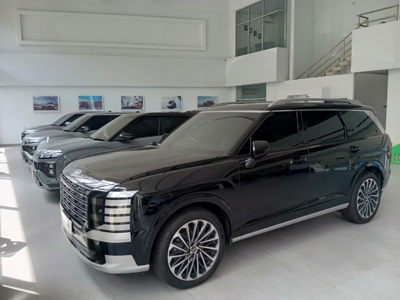 LARIS: Salah satu produk Hyundai yaitu New Creta Facelift paling laris di 2025.