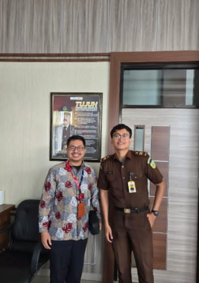 KERJA SAMA: Telkom Kalselteng dan Kejaksaan Negeri Barsel bahas evaluasi layanan dan administrasi kontrak