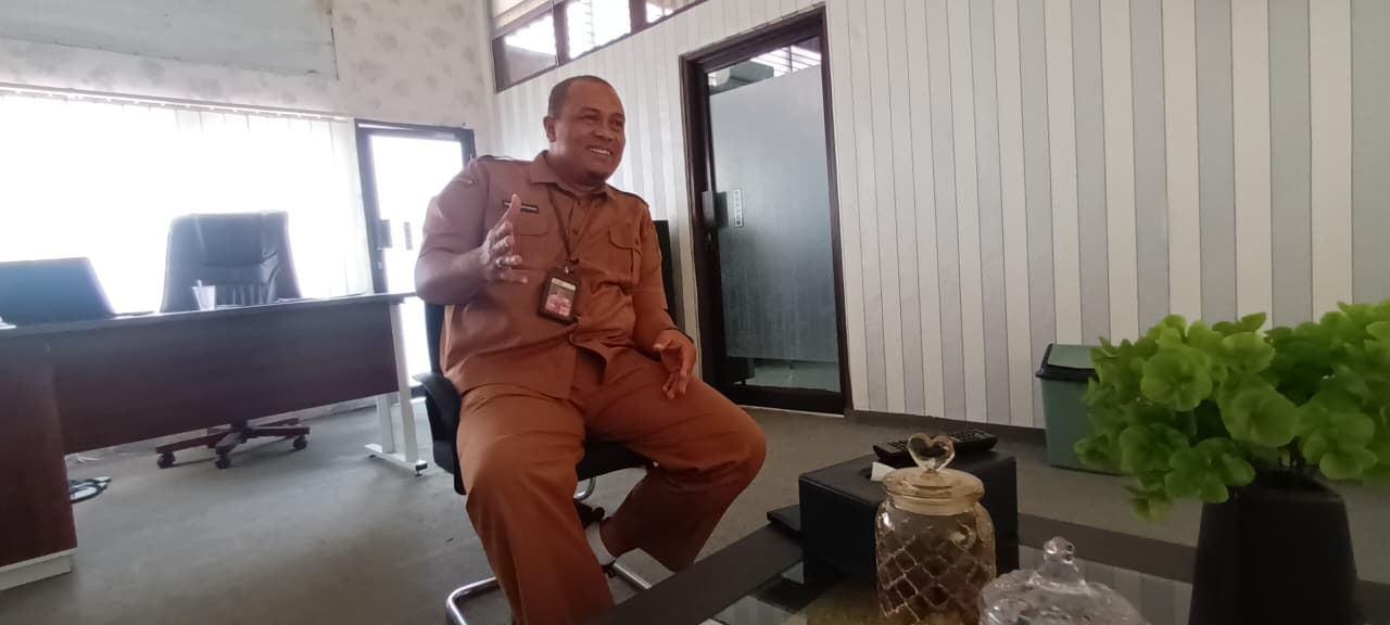 Kabid Mutasi dan Penilaian Kinerja Aparatur pada BKPSDM Tabalong Maman Suherman