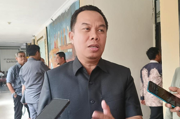 Sekda Banjarmasin Ikhsan Budiman memastikan penundaan pengumuman hasil seleksi JPT dilakukan demi menjaga objektivitas dan integritas proses lelang jabatan.